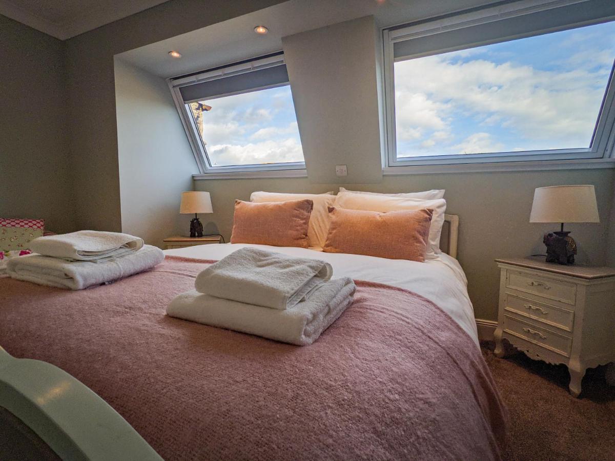 Beautiful Spacious Central Flat, พิทลอครี ภายนอก รูปภาพ